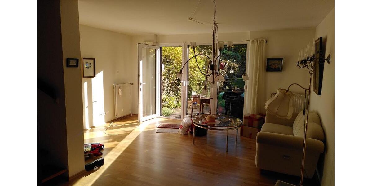 Reihenhaus Ahrensburg - 3 Zimmer, 85 m&sup2;, 360.000&euro; | Angebot:27077538