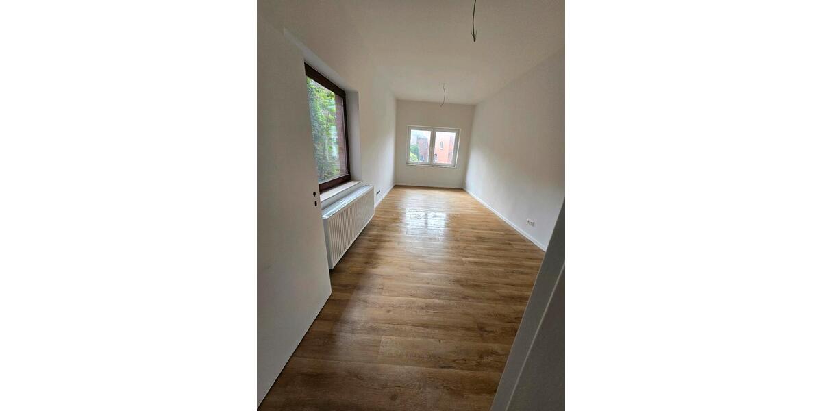Erdgeschoßwohnung Brande-Hörnerkirchen Hörnerkirchen - 3 Zimmer, 120 m&sup2;, 960&euro; | Angebot:23869574
