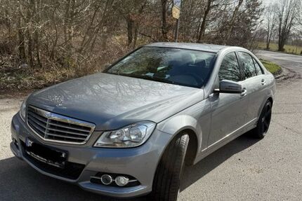 Mercedes-Benz 350 89.000 km 17.499 &euro; Todesfelde 23826