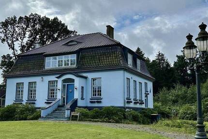 Haus Tremsbüttel - 7 Zimmer, 267 m&sup2;, 850.000&euro; | Angebot:25685881