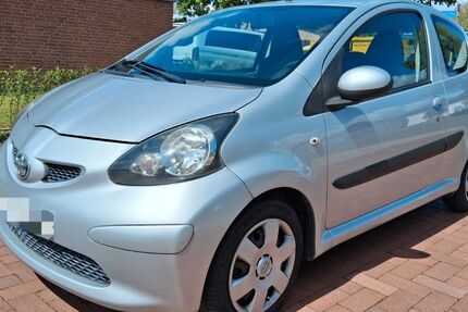 Toyota Aygo (X) 143.500 km 2.000 &euro; Elmshorn 25335