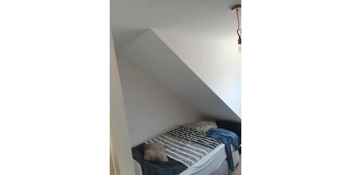 Dachgeschoßwohnung Kummerfeld - 2 Zimmer, 41 m&sup2;, 915&euro; | Angebot:25879909