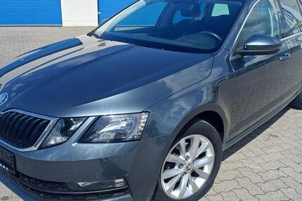 Skoda Octavia 185.350 km 9.390 &euro; Pinneberg 25421