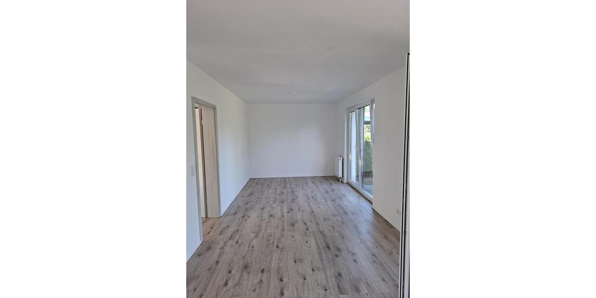 Doppelhaushälfte Pinneberg - 5 Zimmer, 170 m&sup2;, 2.125&euro; | Angebot:25353181