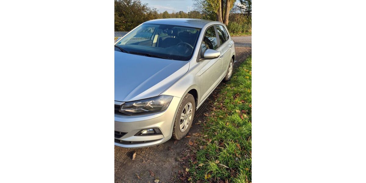 VW Polo 21.000 km 12.300 &euro; Hamburg 21129