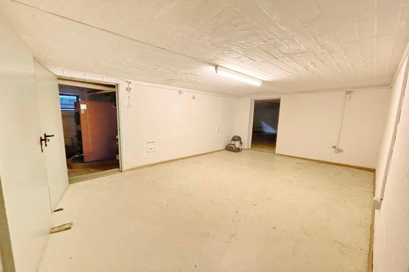 Winkelwalmdachbungalow im Dornröschenschlaf sucht Familie zum Wachküssen * Schatz im Garten inkl. * - Einfamilienhaus Bad Bramstedt | Angebot:10386644