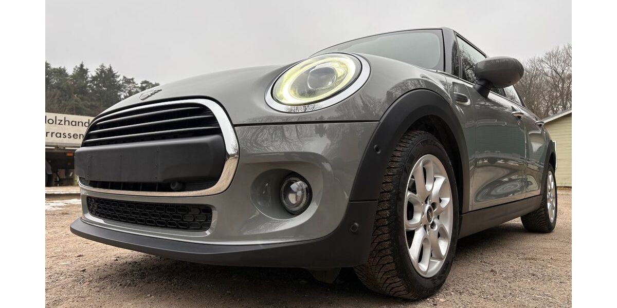 Mini ONE 27.486 km 15.555 &euro; Aumühle 21521