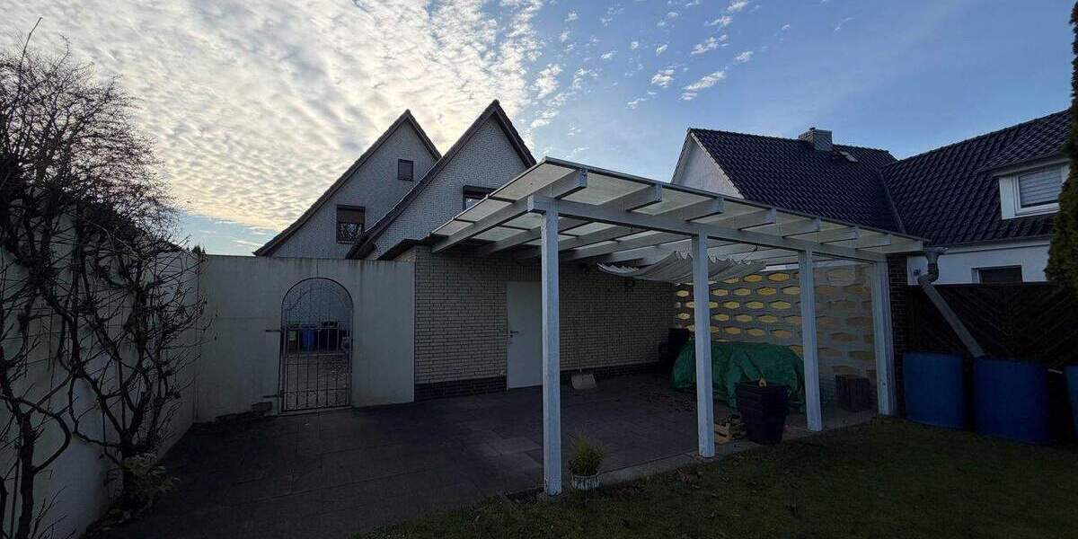 Mehrfamilienhaus, Wohnhaus Heist - 8 Zimmer, 214 m&sup2;, 495.000&euro; | Angebot:25742353