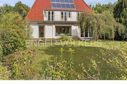 Haus Großhansdorf - 7 Zimmer, 212 m&sup2;, 950.000&euro; | Angebot:25701652