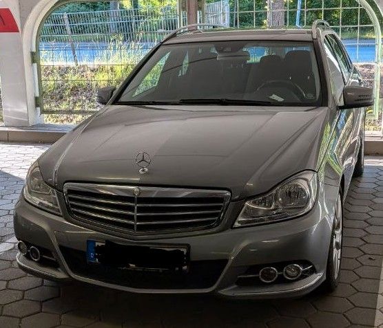 Mercedes-Benz C 200 165.000 km 9.333 &euro; Hamburg 22549