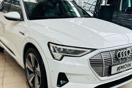 Audi e-tron 54.900 km 35.980 &euro; Hamburg 22047