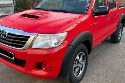 Toyota Hilux 223.500 km 13.500 &euro; Hamburg 20535