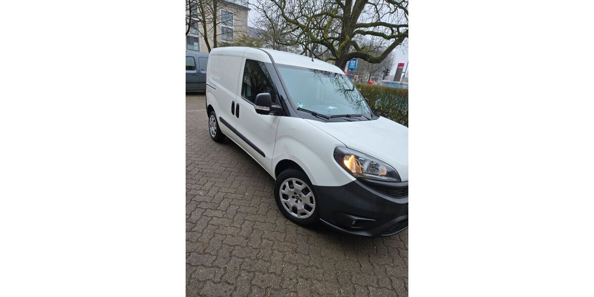 Fiat Doblo 149.000 km 5.900 &euro; hamburg 22549
