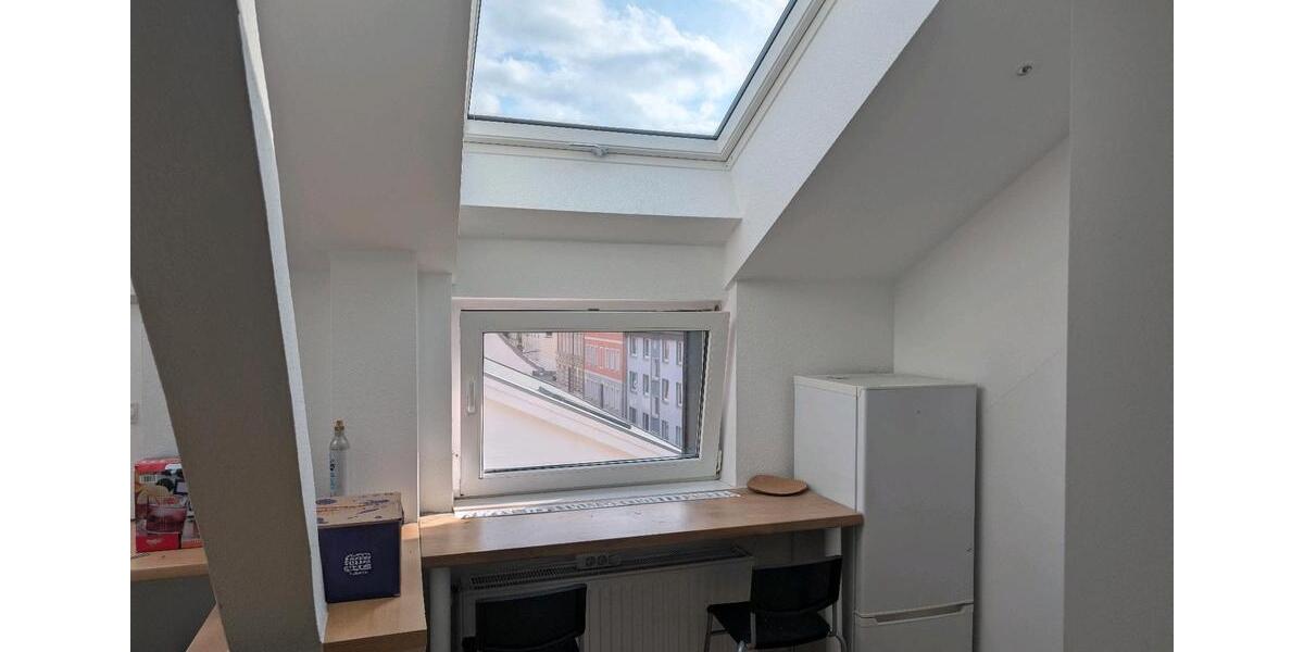 Dachgeschoßwohnung Hamburg Harburg - 1 Zimmer, 16 m&sup2;, 670&euro; | Angebot:25539345