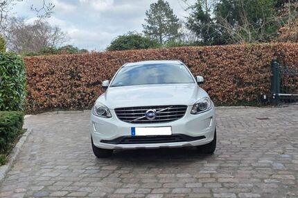 Volvo XC60 165.000 km 13.900 &euro; Wedel 22880