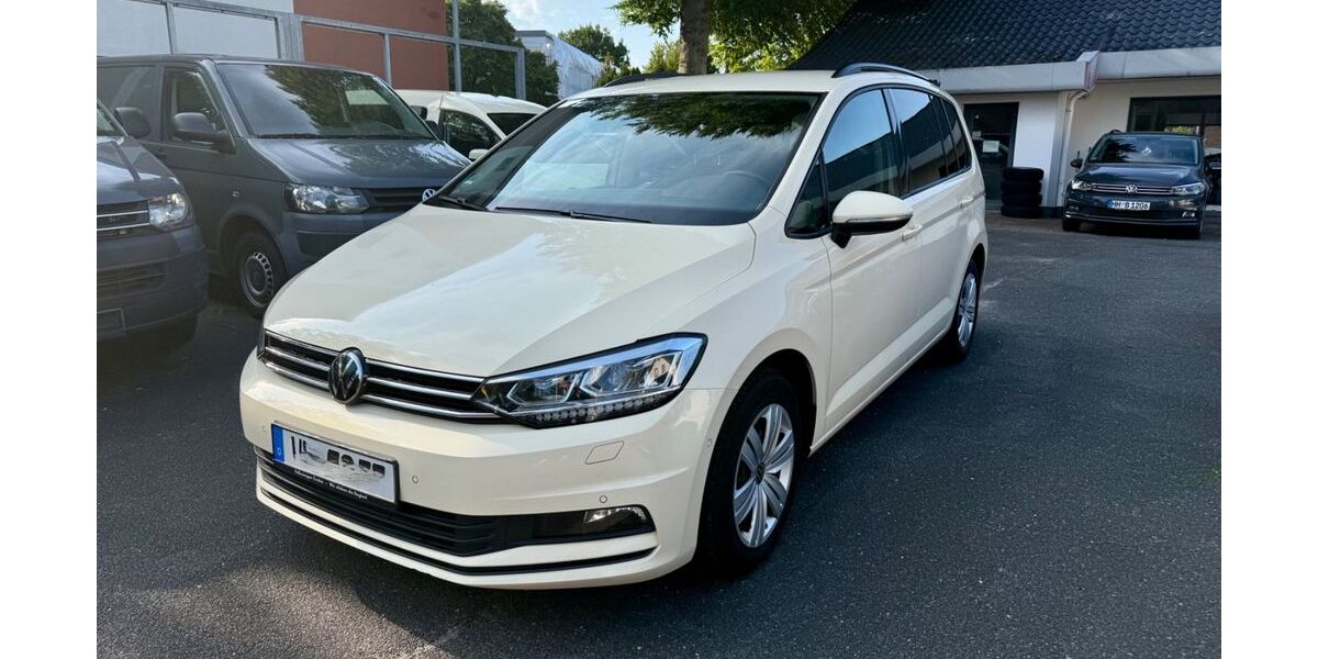 VW Touran 307.779 km 6.950 &euro; Glinde 21509
