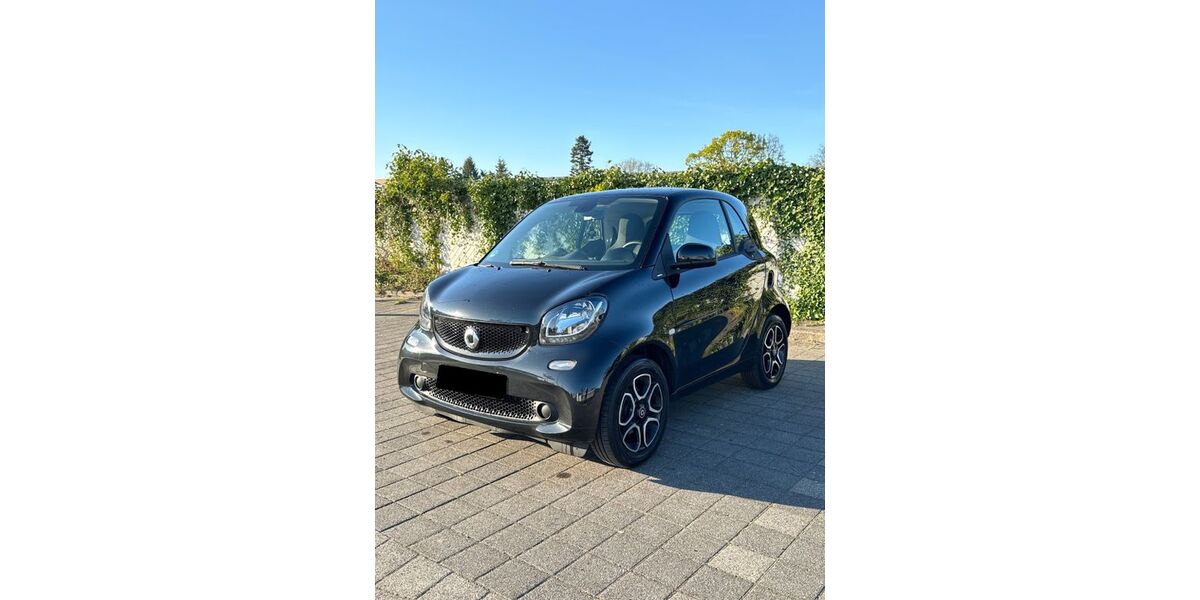 Smart ForTwo 95.000 km 9.700 &euro; Hamburg 22767