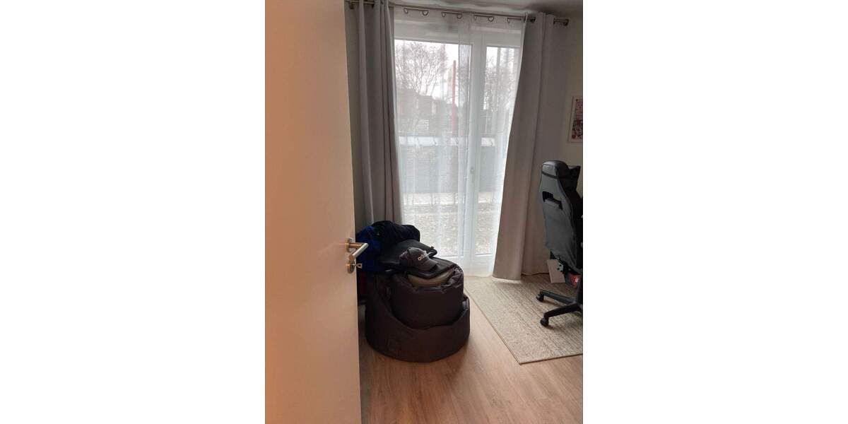 Etagenwohnung Norderstedt Garstedt - 4 Zimmer, 95 m&sup2;, 1.292&euro; | Angebot:25803212