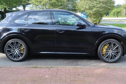 Porsche Cayenne 110.000 km 73.500 &euro; Hamburg 22397