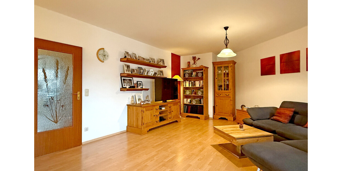 Etagenwohnung Glinde - 4 Zimmer, 104 m&sup2;, 1.510&euro; | Angebot:25483790