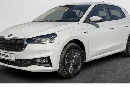 Skoda Fabia 23.350 km 18.880 &euro; Schenefeld 22869
