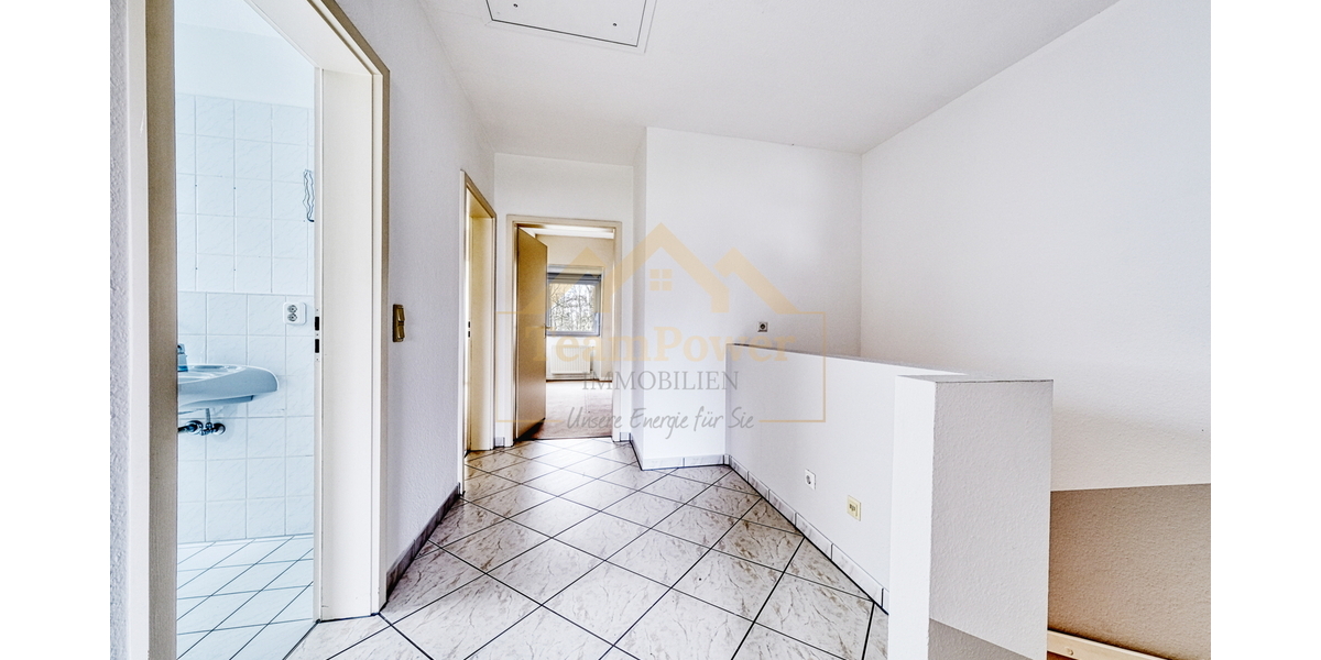 Familienhaus im Hamburger Speckgürtel - Koffer packen und einziehen! - Doppelhaushälfte Henstedt-Ulzburg Ulzburg | Angebot:26086570