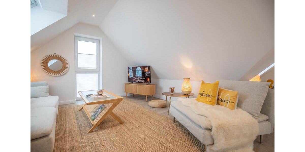 Dachgeschoßwohnung Uetersen - 2 Zimmer, 75 m&sup2;, 2.400&euro; | Angebot:26715463