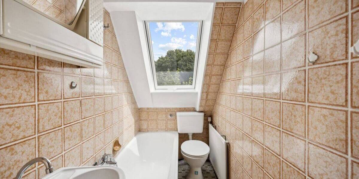 Mehrfamilienhaus, Wohnhaus Hamburg / Meiendorf Rahlstedt - 8 Zimmer, 220 m&sup2;, 780.000&euro; | Angebot:25667884