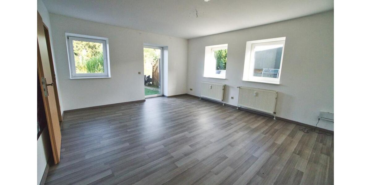 Etagenwohnung Bad Bramstedt - 3 Zimmer, 98 m&sup2;, 960&euro; | Angebot:25646506