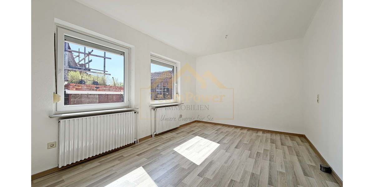 Familienfreundliches EFH mit Garten, Balkon & vielseitigem Souterrain zur Miete - Einfamilienhaus Bad Bramstedt | Angebot:26960572