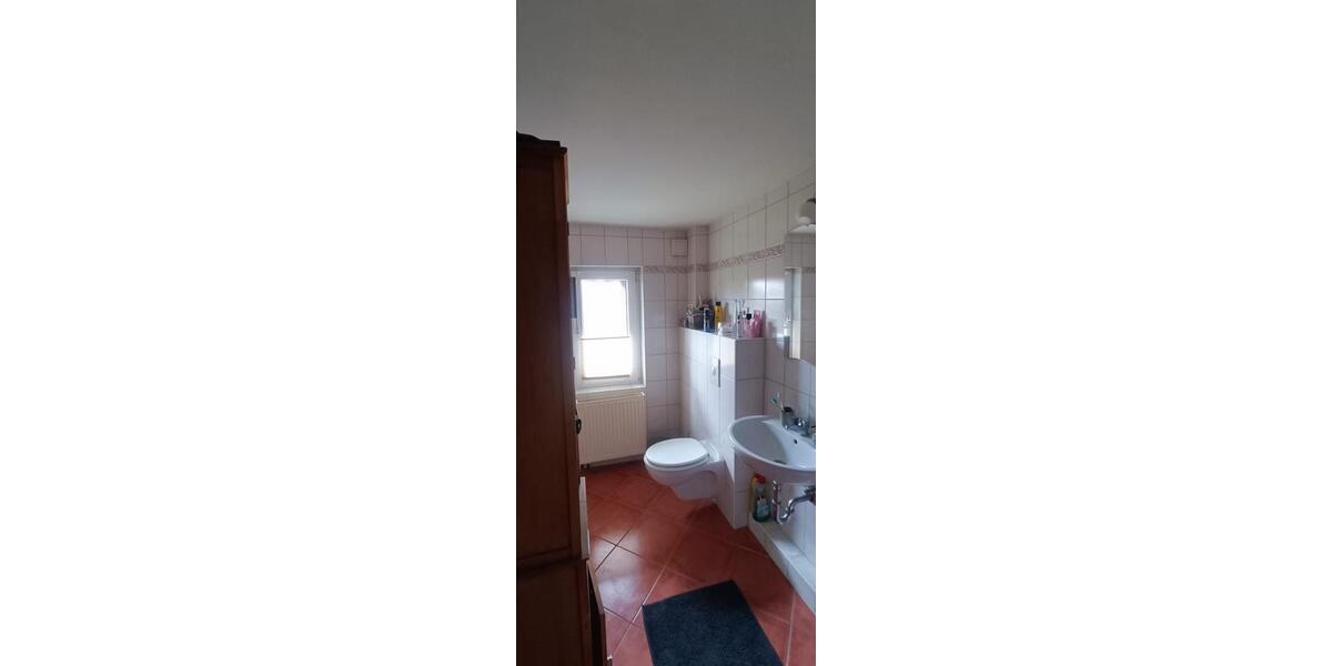 Dachgeschoßwohnung Tremsbüttel - 2.5 Zimmer, 69 m&sup2;, 800&euro; | Angebot:25309431