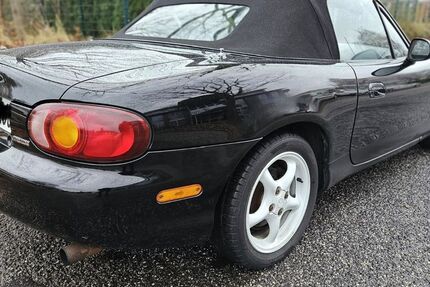 Mazda MX-5 150.000 km 6.400 &euro; Hamburg 22159