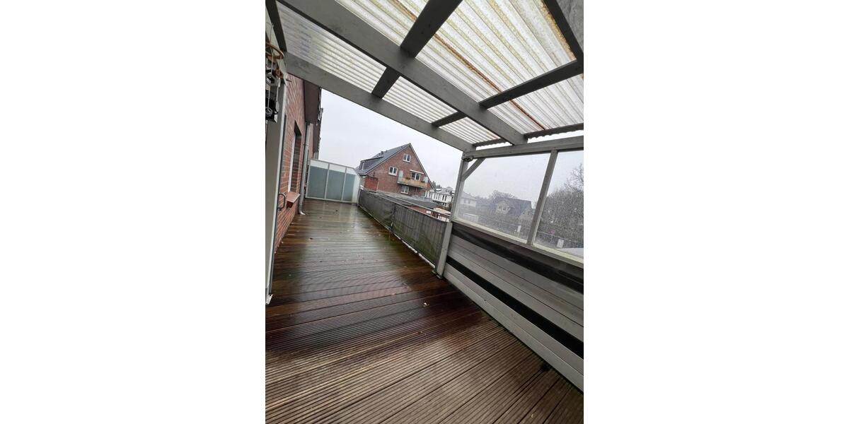 Dachgeschoßwohnung Uetersen - 2 Zimmer, 74 m&sup2;, 950&euro; | Angebot:25782418