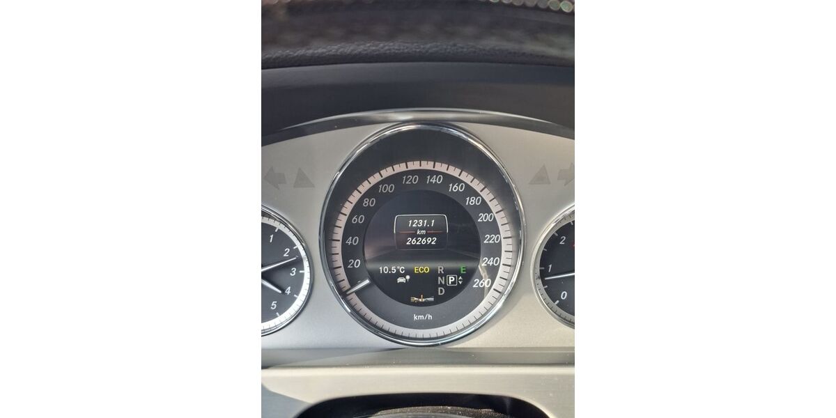 Mercedes-Benz E 350 262.692 km 13.800 &euro; Bad Oldesloe 23843