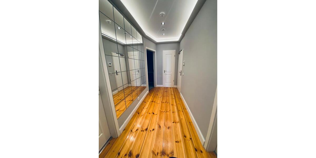 Etagenwohnung Hamburg Altstadt - 2 Zimmer, 75 m&sup2;, 1.640&euro; | Angebot:26003948