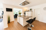 Ihr neues Familienglück: Wohnen mit Einliegerwohnung und grünem Gartenidyll - Einfamilienhaus Bad Bramstedt | Angebot:27085899