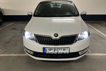 Skoda Rapid 72.000 km 9.900 &euro; Hamburg 20459
