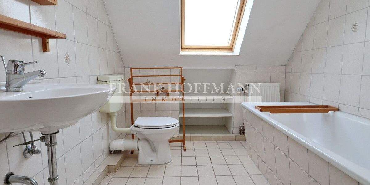 Mehrfamilienhaus, Wohnhaus Hartenholm - 7 Zimmer, 166 m&sup2;, 299.000&euro; | Angebot:25700589
