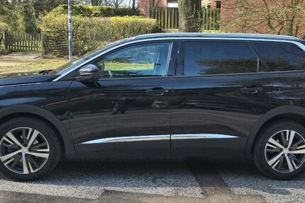 Peugeot 5008 94.449 km 18.900 &euro; Hamburg 22523