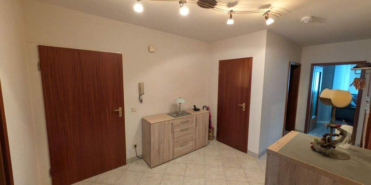 Etagenwohnung Glinde - 3 Zimmer, 97 m&sup2;, 1.305&euro; | Angebot:25899450