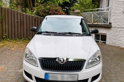 Skoda Fabia 126.393 km 4.250 &euro; Hamburg 21075