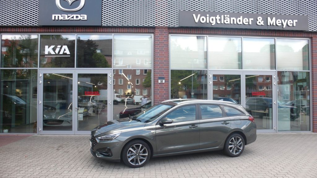 Hyundai i30 49.907 km 19.885 &euro; Hamburg 22049