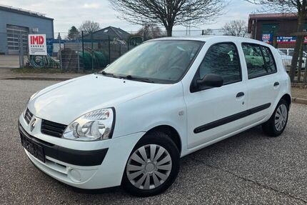 Renault Clio 198.000 km 2.799 &euro; HENSTEDT ULZBURG 24558