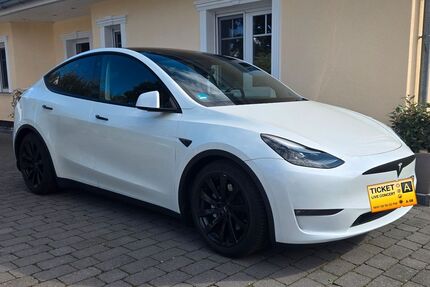 Tesla Model Y 63.000 km 37.500 &euro; Neversdorf 23816