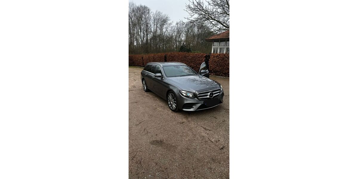 Mercedes-Benz E 300 180.000 km 26.500 &euro; Raa-Besenbek 25335