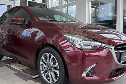 Mazda 2 66.417 km 13.950 &euro; Hamburg 22761