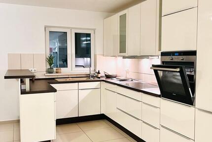 Wohnung Hamburg Eidelstedt - 3 Zimmer, 87 m&sup2;, 2.090&euro; | Angebot:25272994