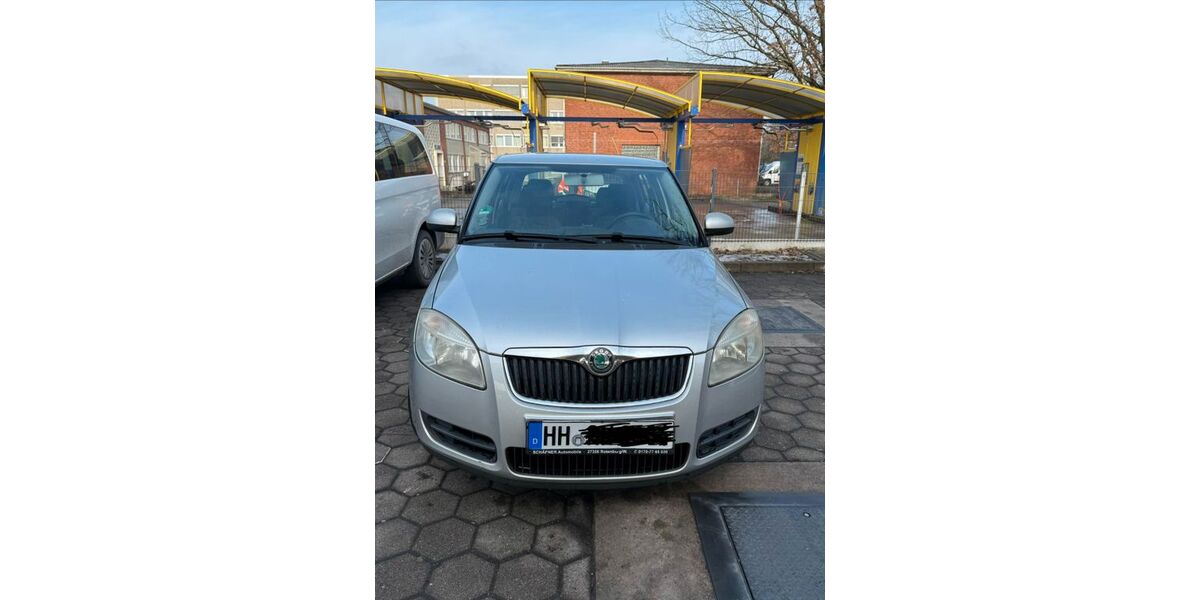 Skoda Fabia 93.460 km 2.199 &euro; Hamburg 22307