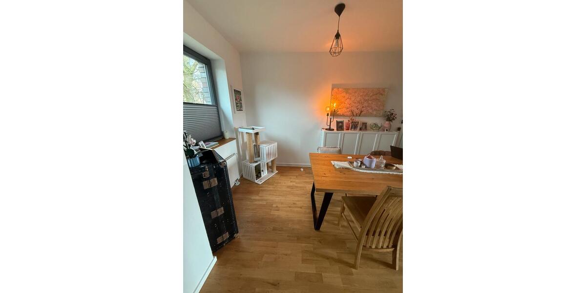 Etagenwohnung Hamburg Wandsbek - 3 Zimmer, 86 m&sup2;, 1.768&euro; | Angebot:26004941