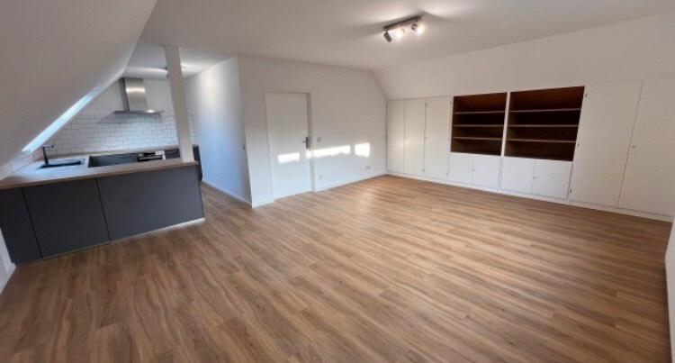 Dachgeschoßwohnung Hamburg Eimsbüttel - 2 Zimmer, 92 m&sup2;, 1.890&euro; | Angebot:24690183